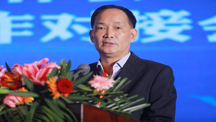 【開放郴州·相約湘臺會】市委副書記、代市長吳巨培為炬神電子點贊，公司董事長楊譓鵬大會發(fā)言